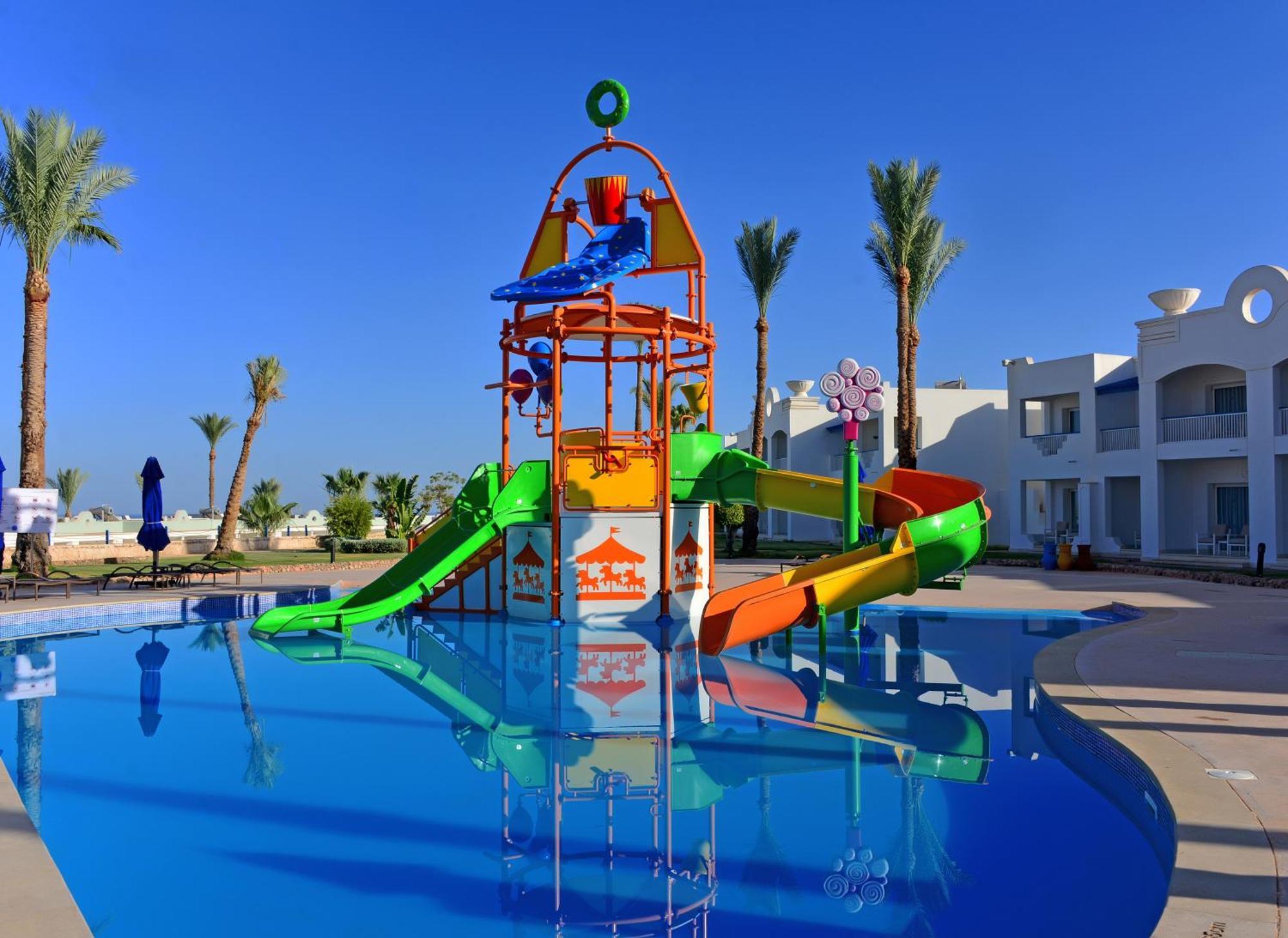 เรอเนสซองส์ ชาร์ม เอล ชีค โกลเดน วิว บีช รีสอร์ต Hotel ชาร์มเอลชีค ภายนอก รูปภาพ Aqua Park at the Hilton Hurghada