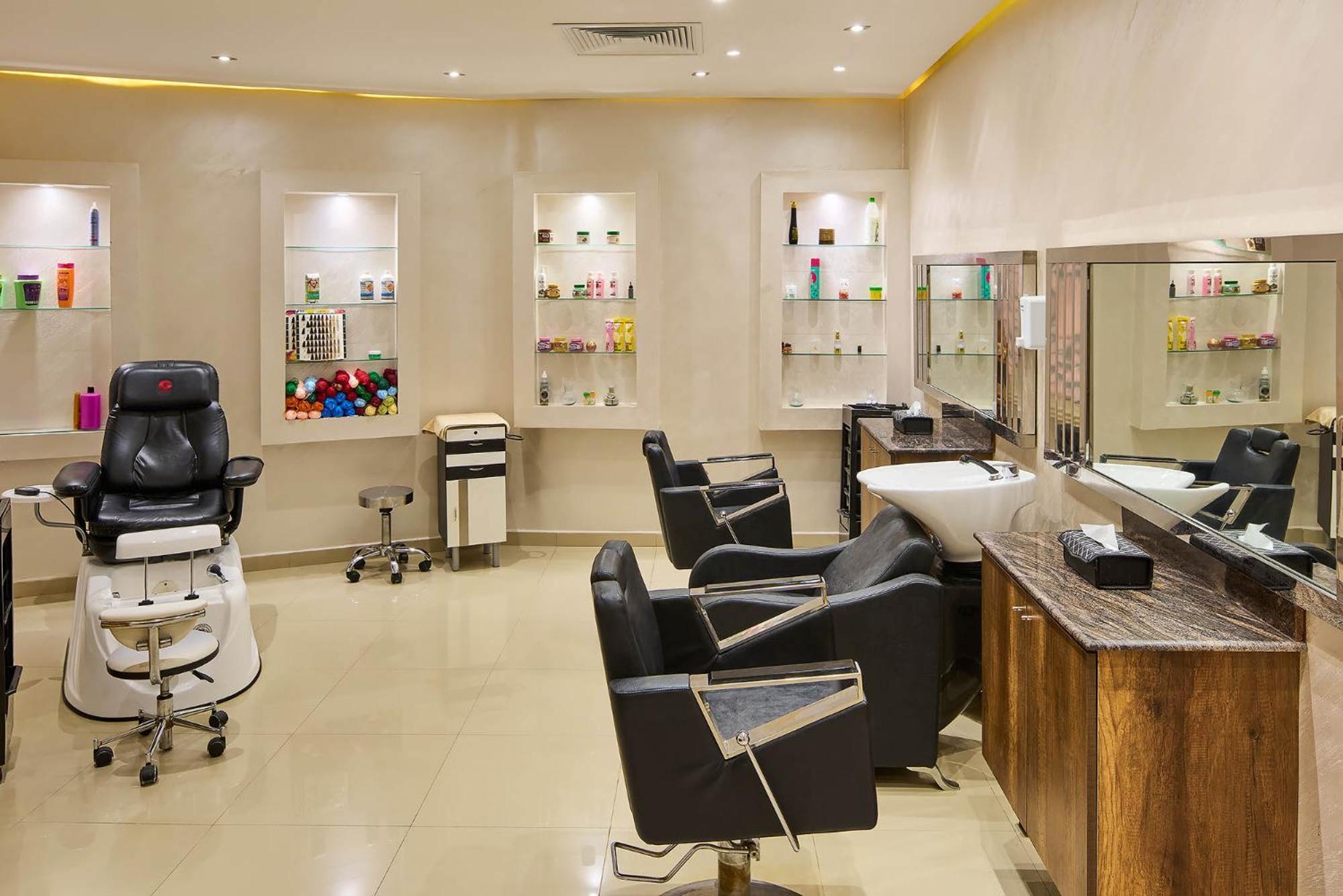 เรอเนสซองส์ ชาร์ม เอล ชีค โกลเดน วิว บีช รีสอร์ต Hotel ชาร์มเอลชีค ภายนอก รูปภาพ A salon in Dubai